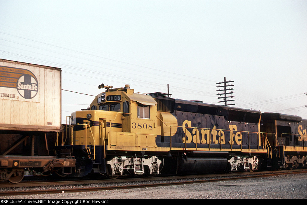 ATSF 3808 (REPOST)